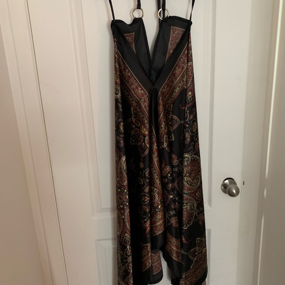 Satin dress - Picture 3 of 4